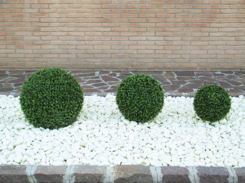 COSTWAY 2 PCS Pianta Artificiale Alta con Palline di Bosso 48 cm, Sfere Decorative a Prova di